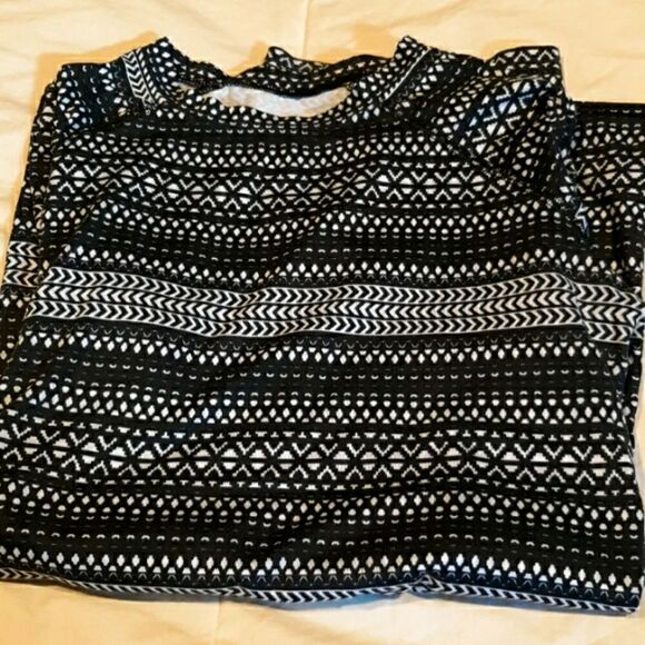 Warm Essentials,  longsleeve top. - Picture 2 of 7